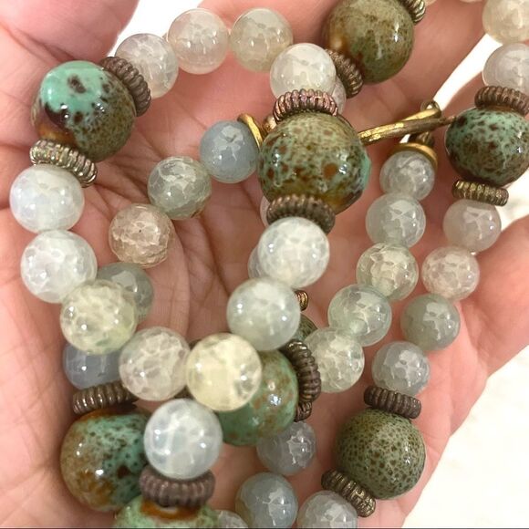 Agate and porcelain gold plated necklace and earrings set - Picture 13 of 14